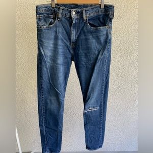 Levi’s 512 Slim Fit Tapered